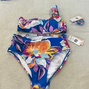 Indigo Sky New With Tags Two Piece One Side Shoulder‎ Strap Swim Suit. Size S